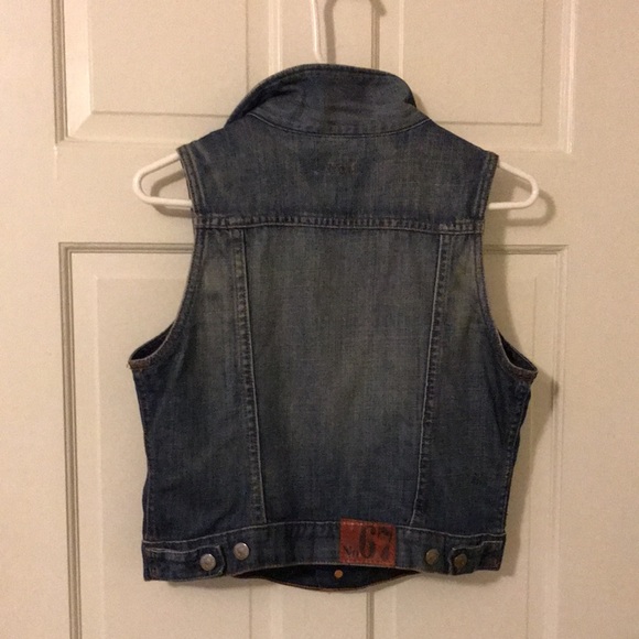 Vintage inspired blue denim vest - Picture 6 of 7